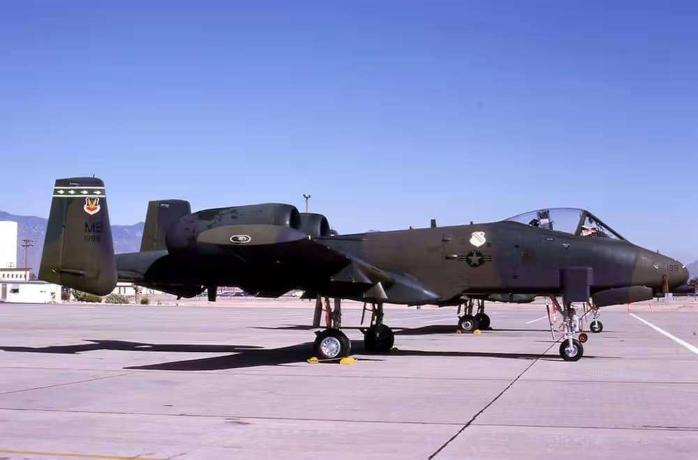Unidentified — Twin-engine aircraft