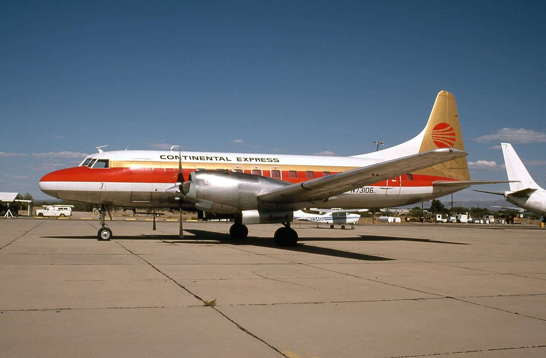 N73106 — Twin-engine aircraft