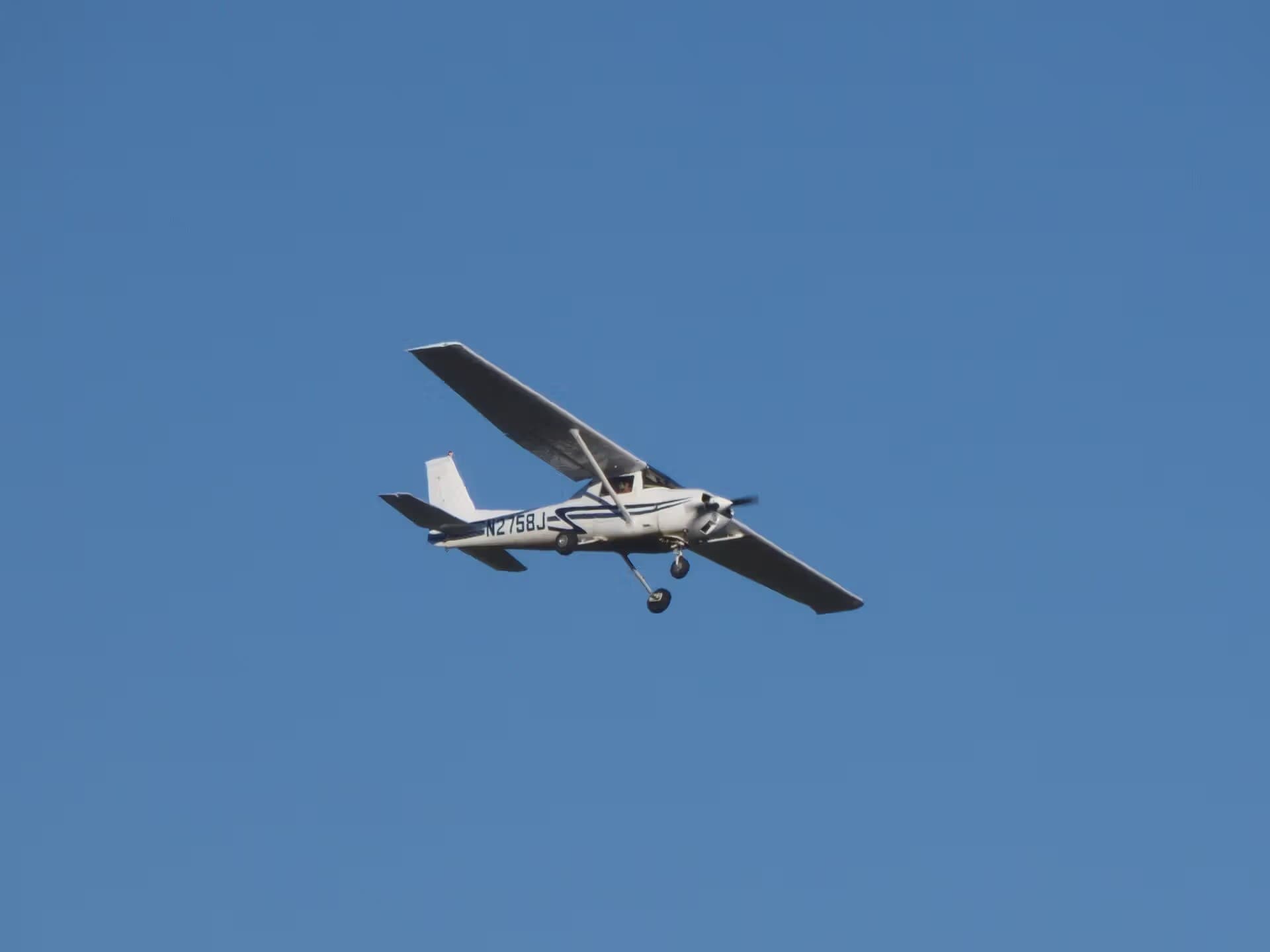 N2758J — Single-engine aircraft