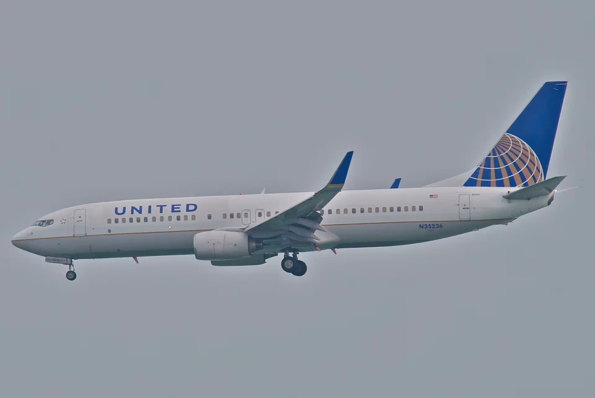 N35236 — Boeing