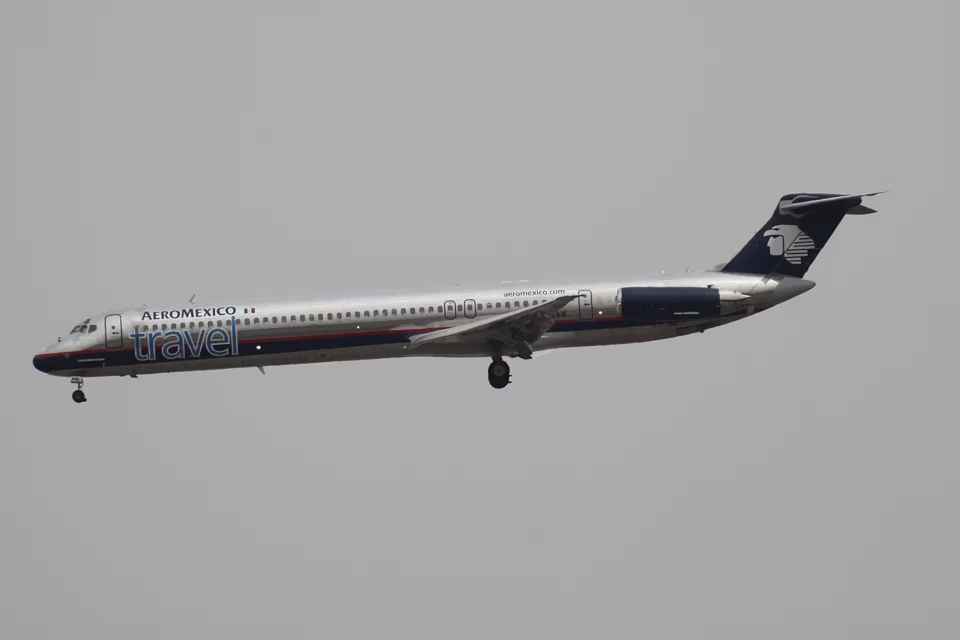 N838AM — Twin-engine aircraft