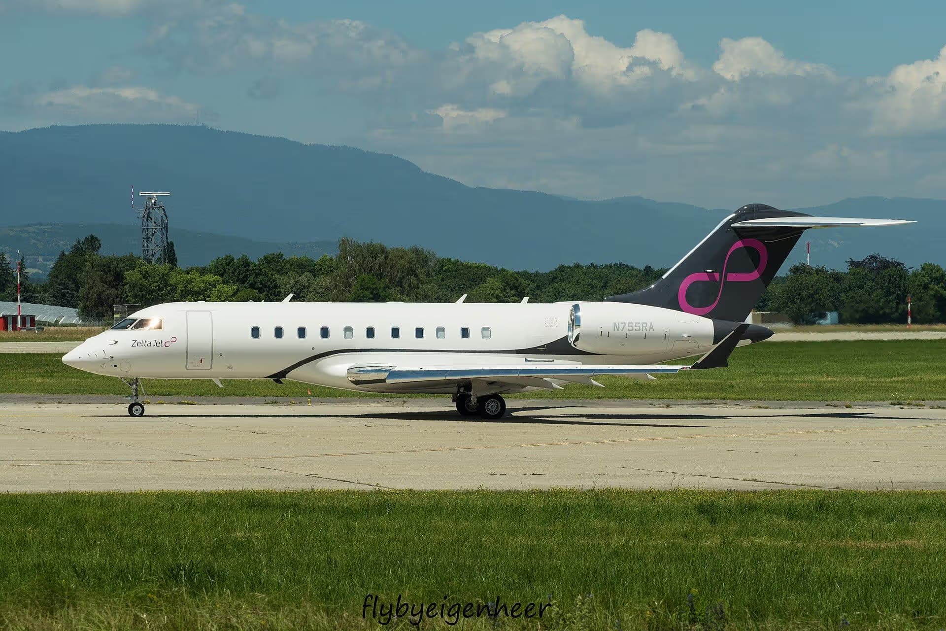 N755RA — Business jet