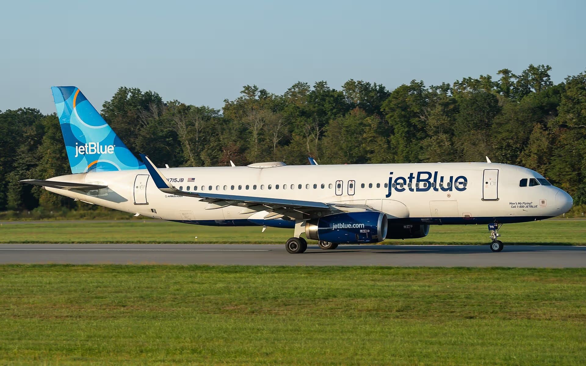 N715JB — Airbus