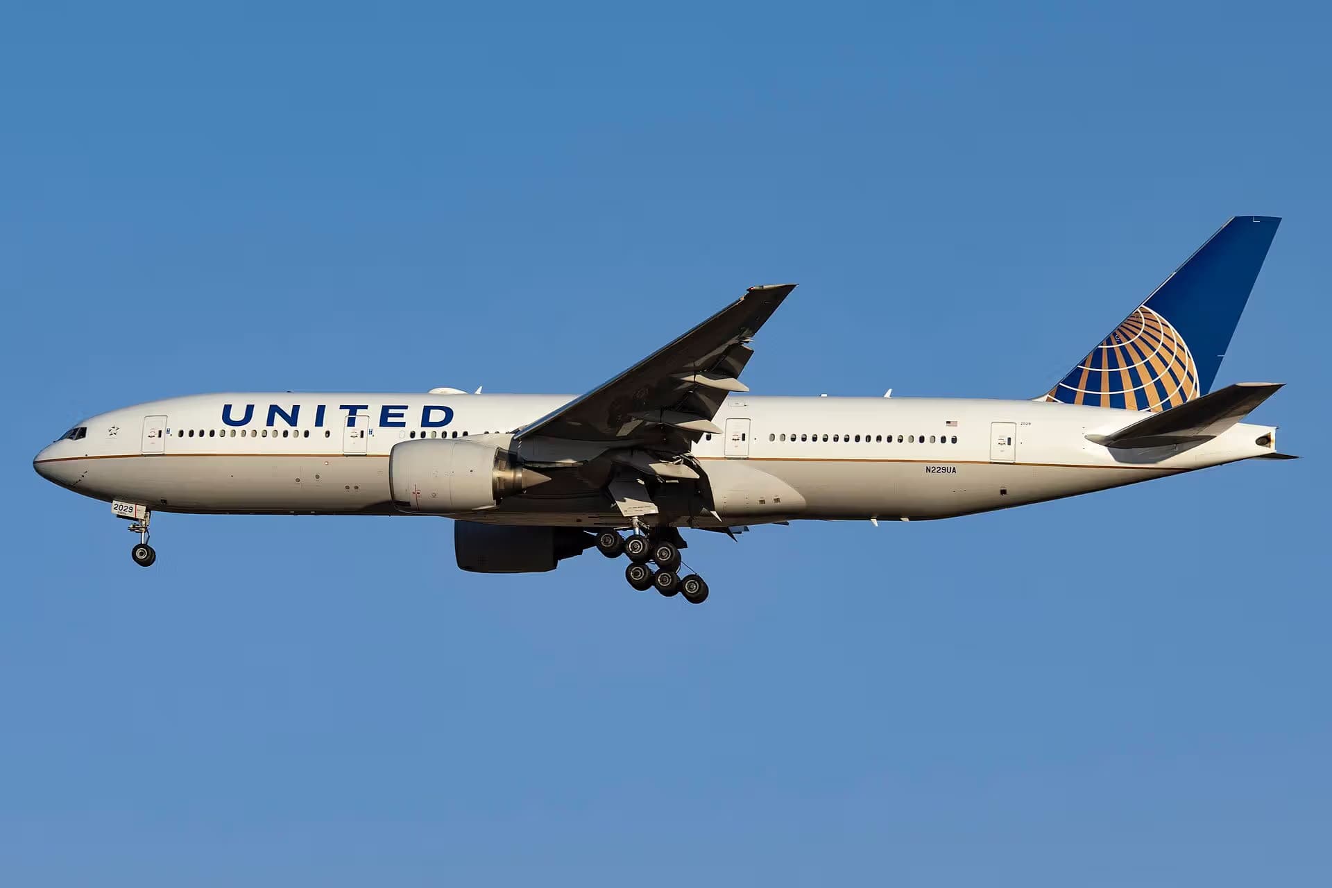 N229UA — Boeing