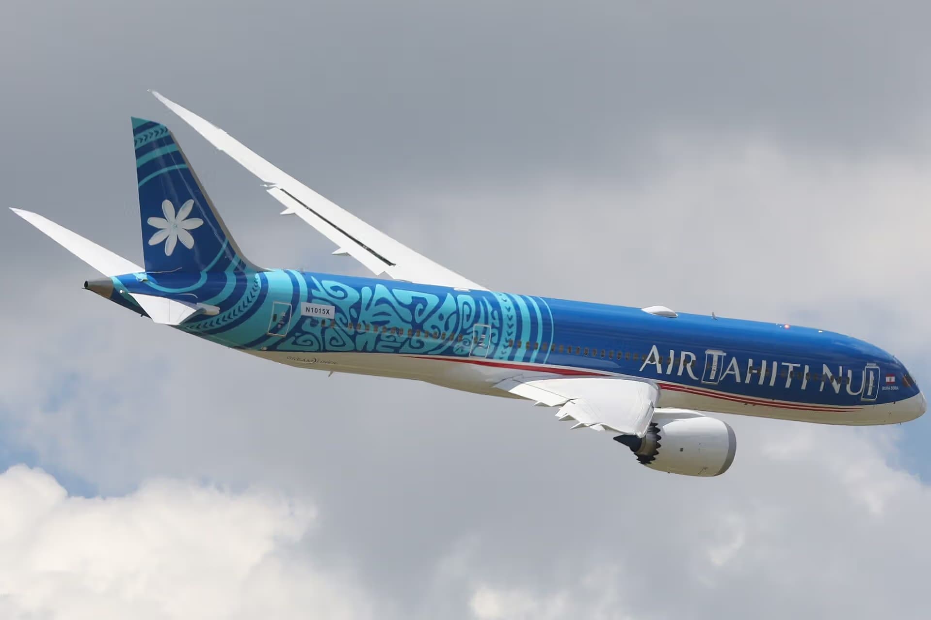 N1015X — Twin-engine aircraft