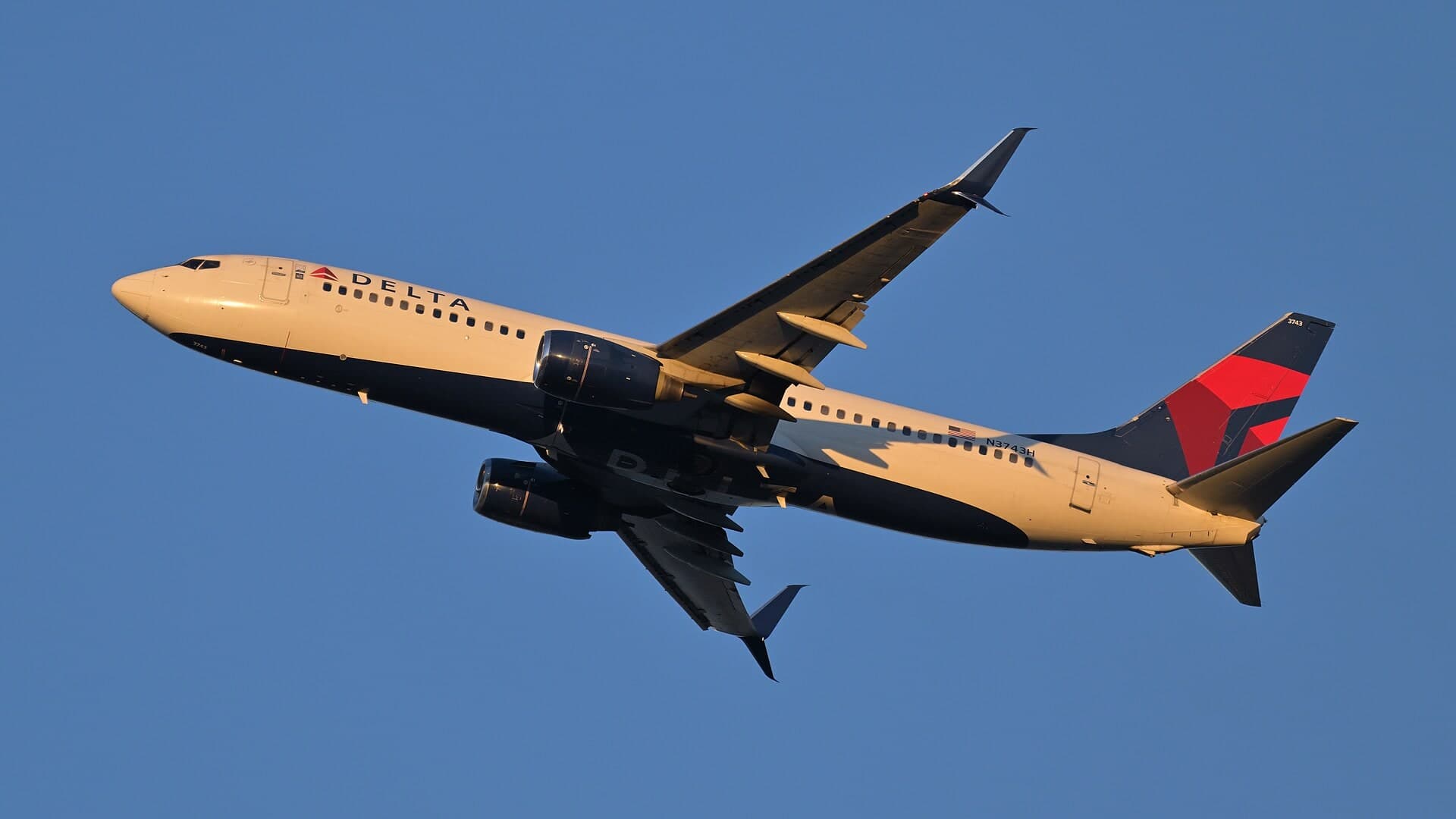 N3743H — Boeing