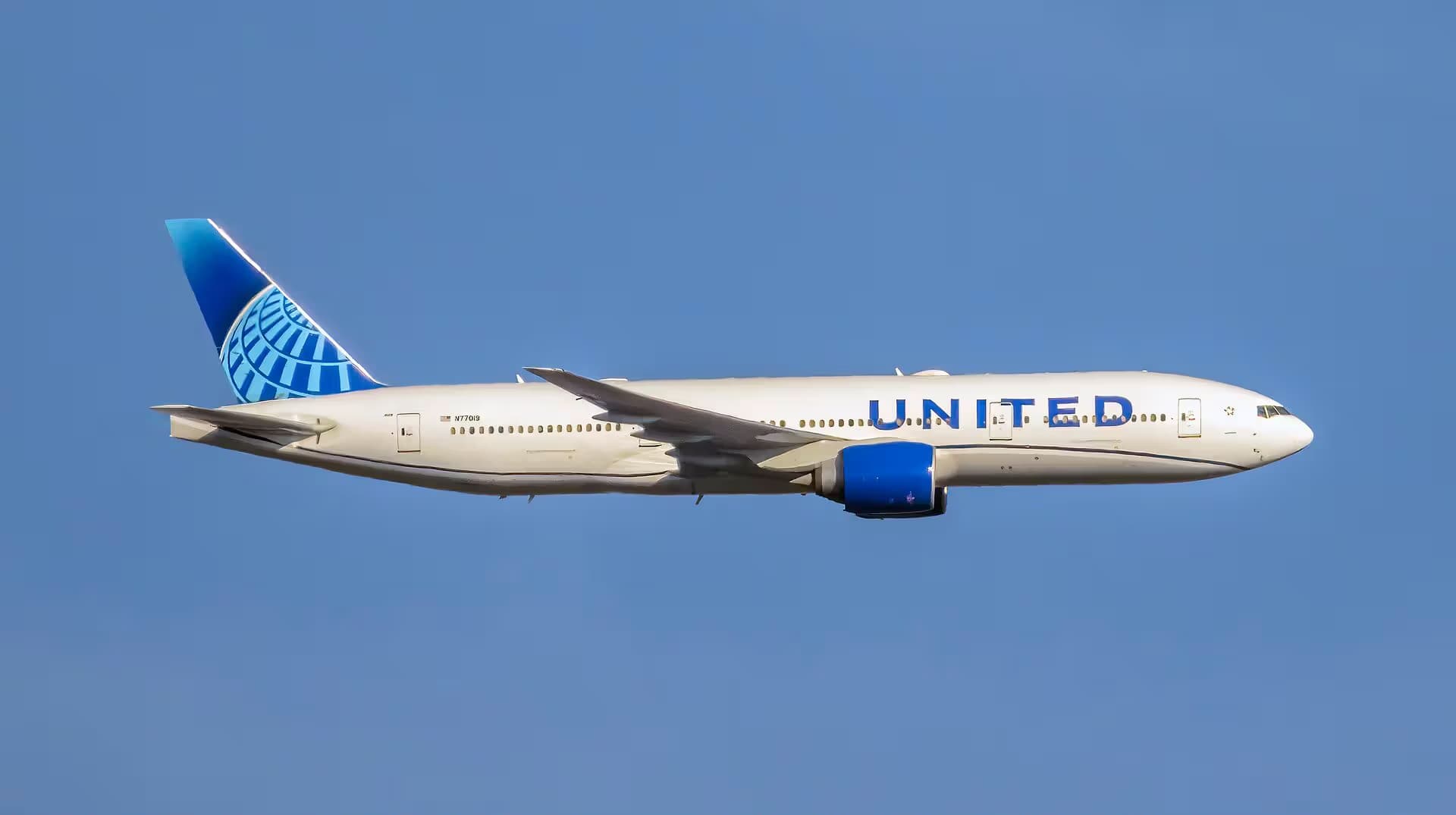 N77019 — Boeing