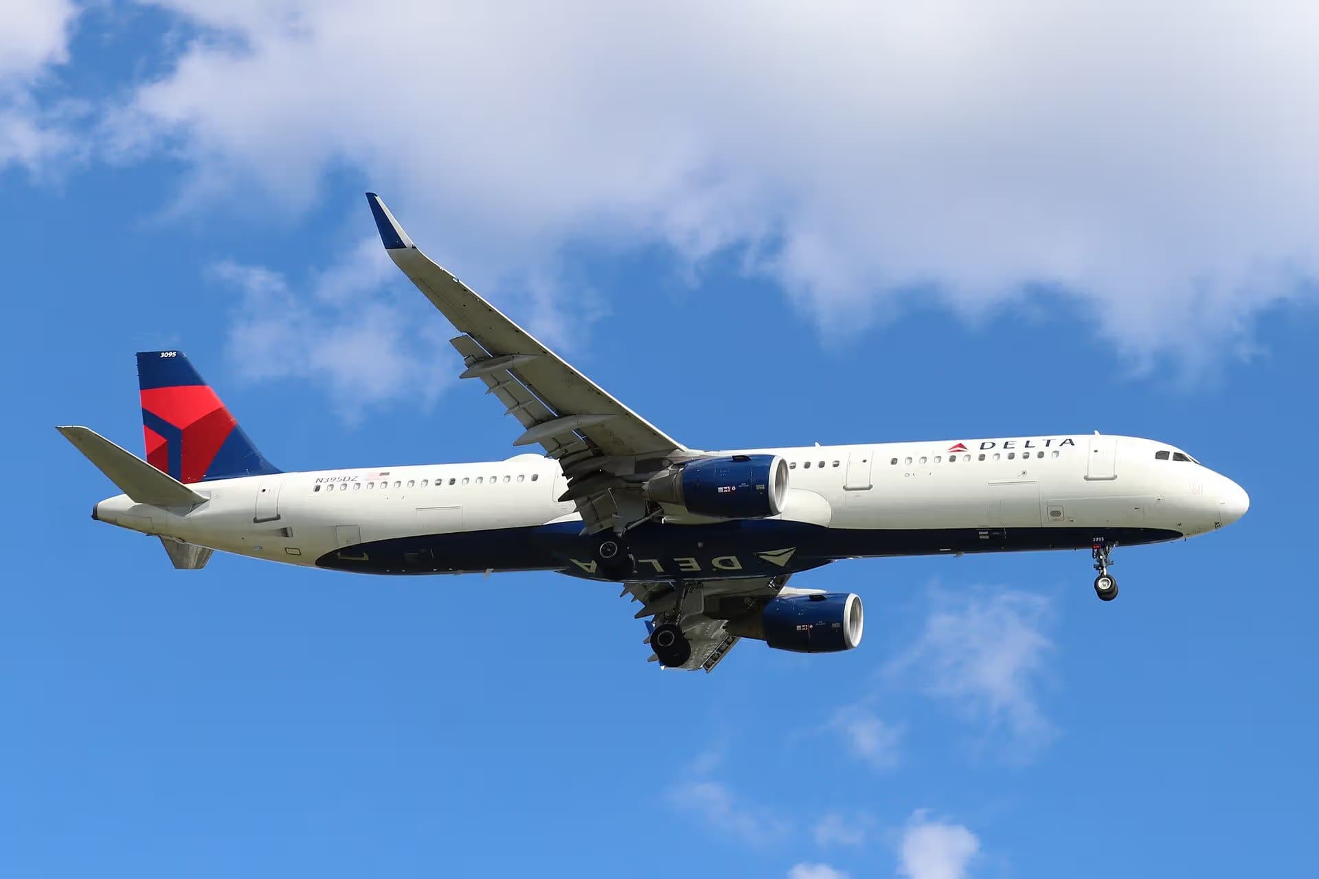 N395DZ — Airbus