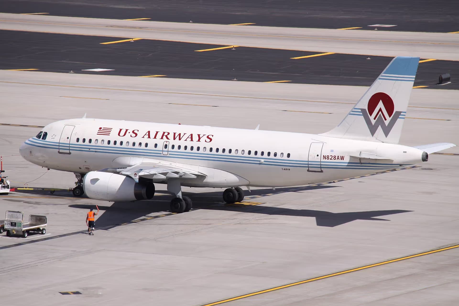 N828AW — Airbus