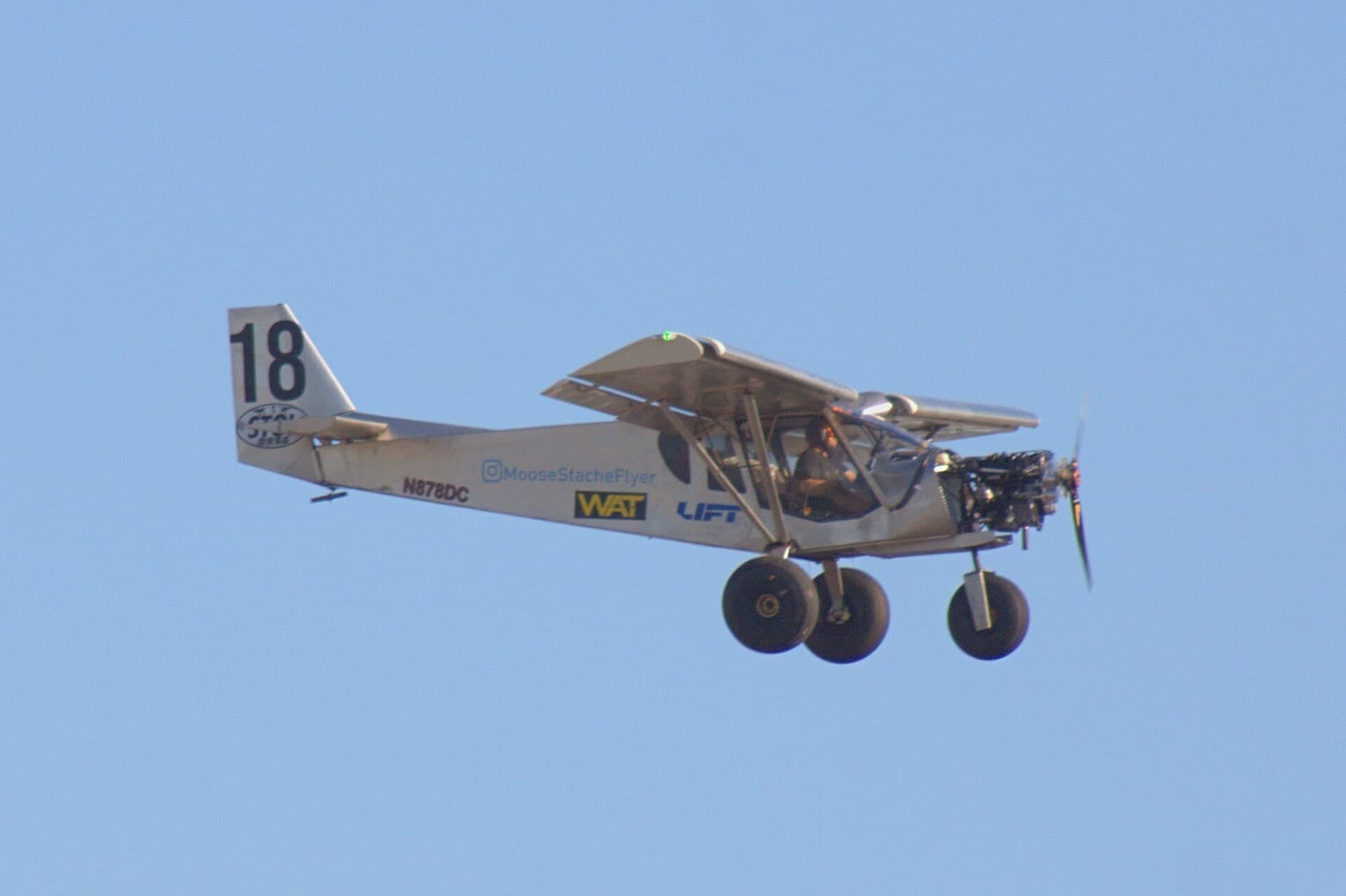 N878DC — Aircraft