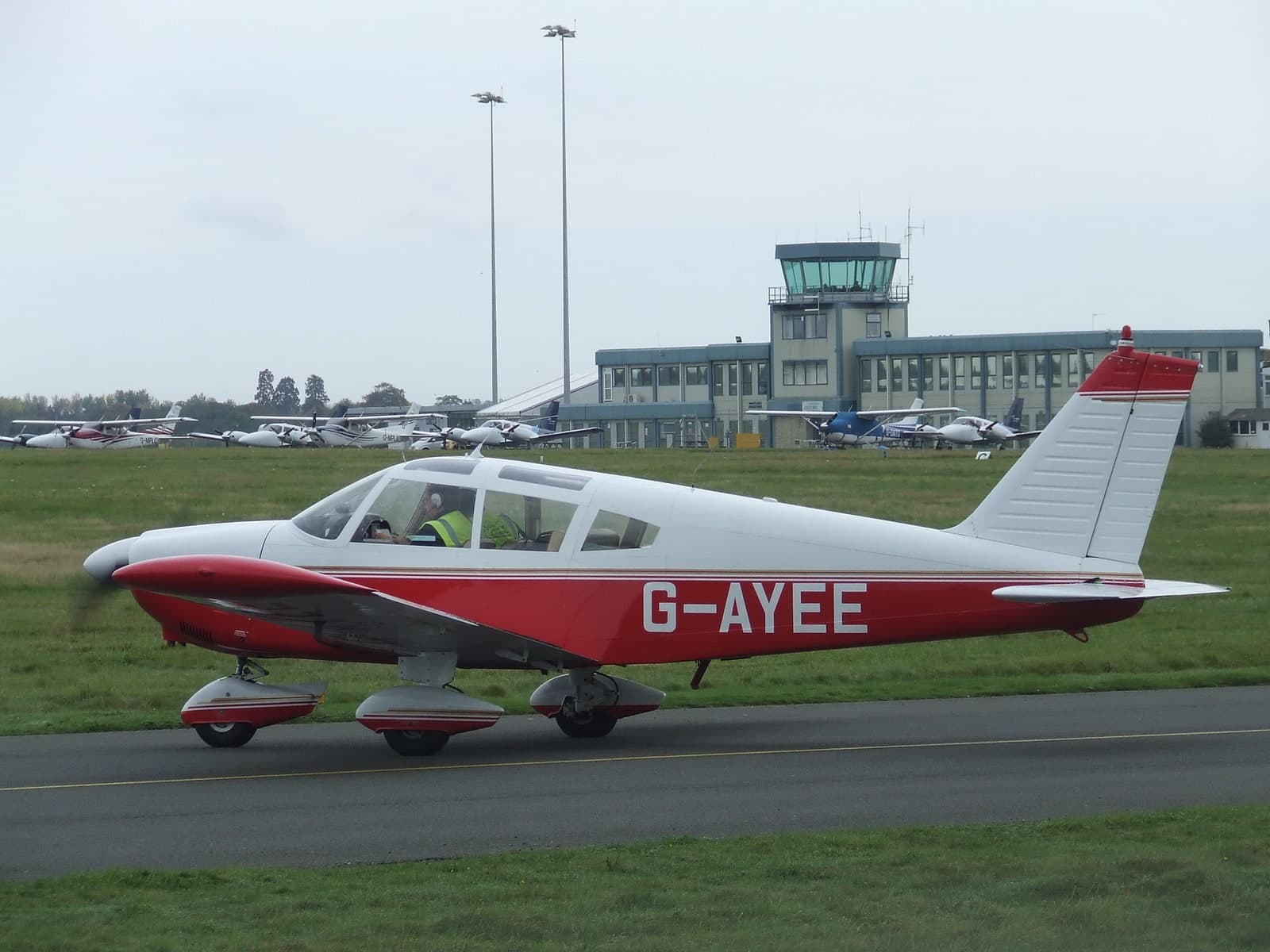G-AYEE — Piper