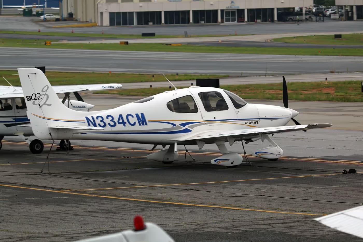 N334CM — Cirrus