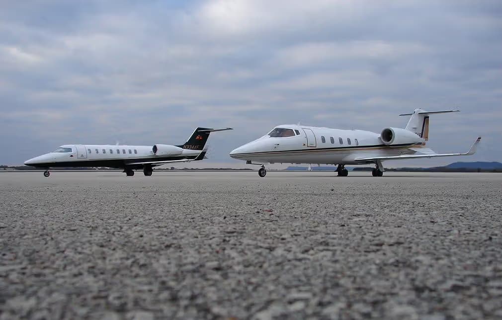 N334AF — Business jet