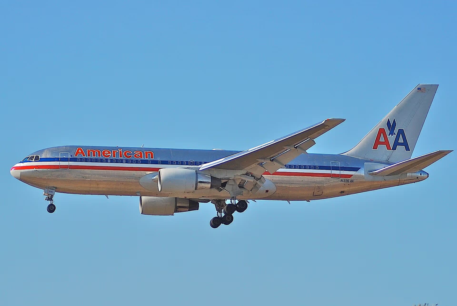 N336AA — Boeing