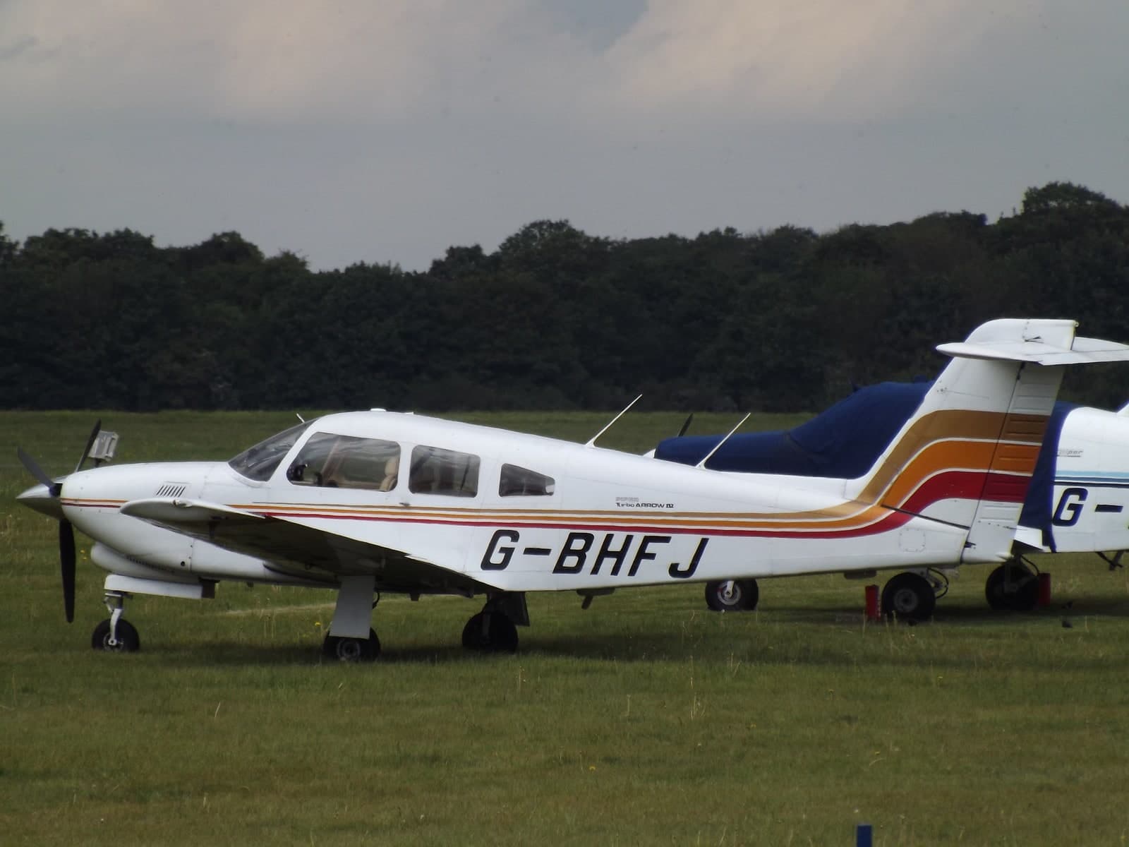G-BHFJ — Piper