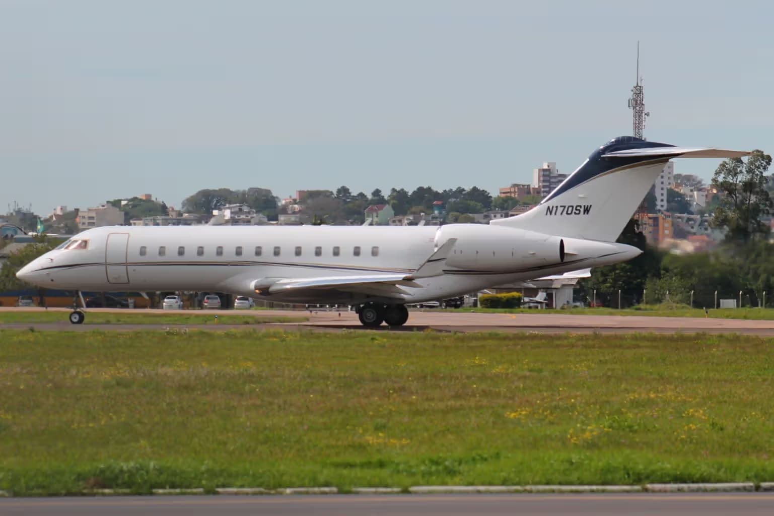 N170SW — Business jet