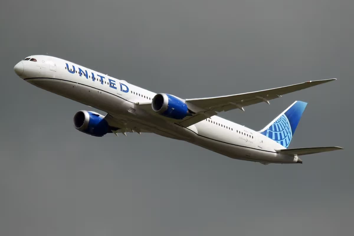 N13013 — Boeing