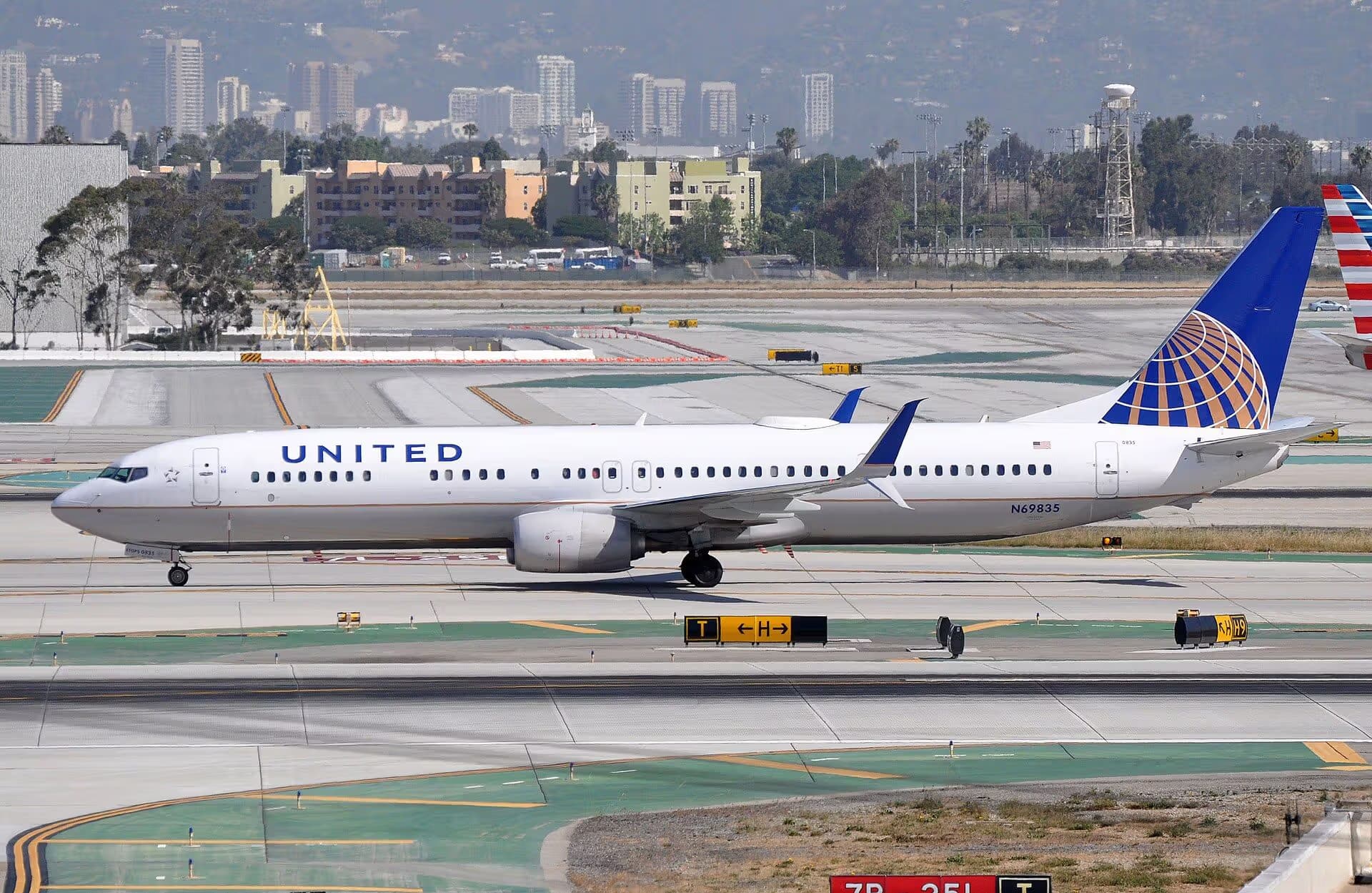 N69835 — Boeing