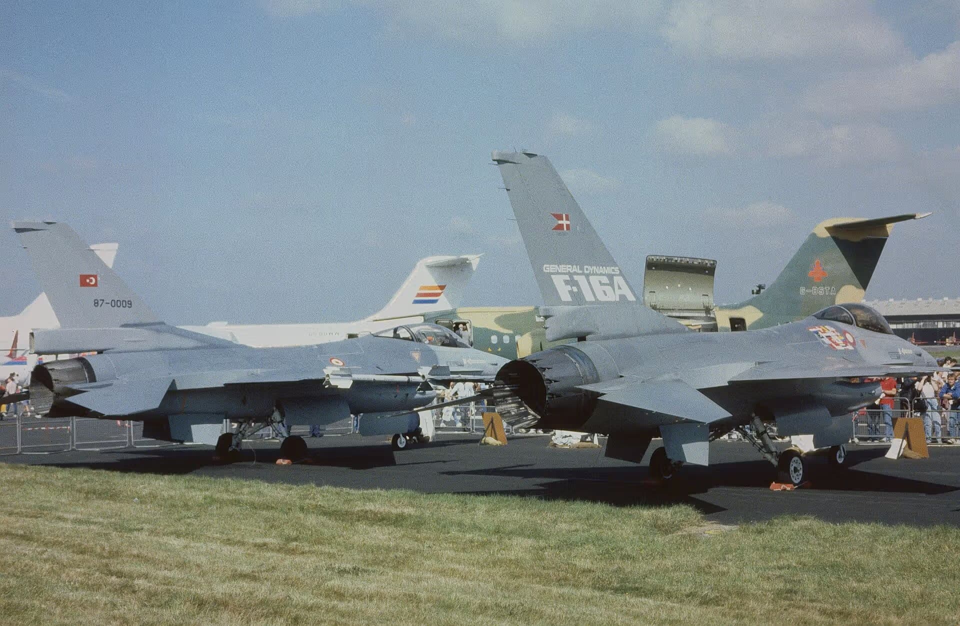 Unidentified — Aircraft
