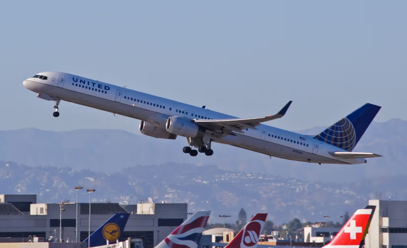 N78866 — Twin-engine aircraft