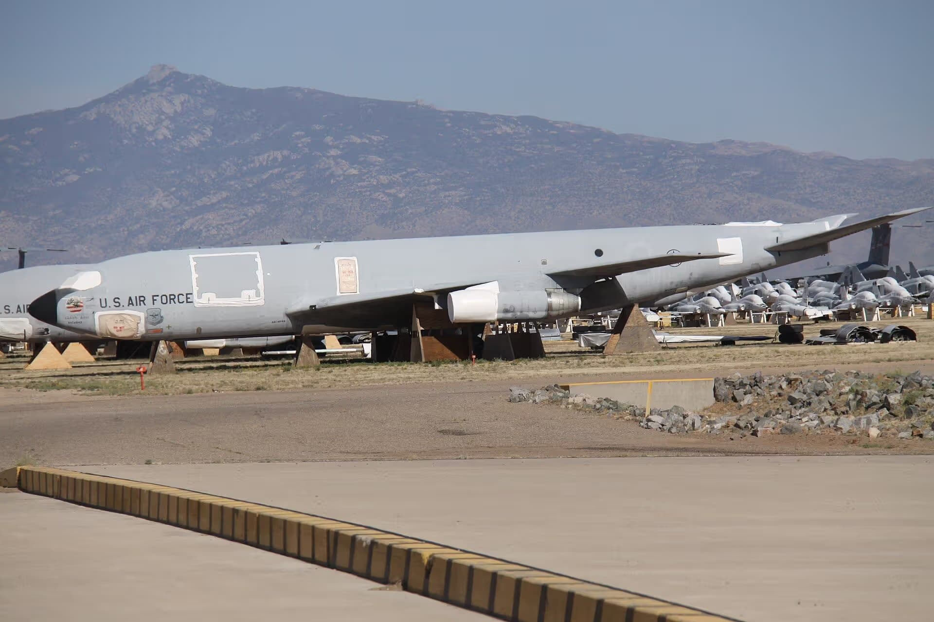 Unidentified — Boeing
