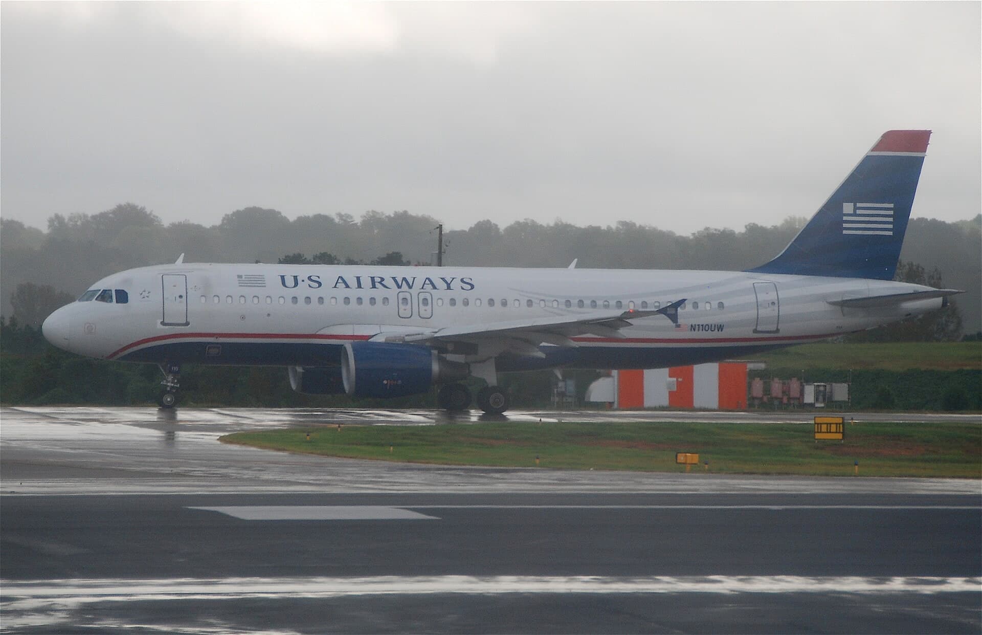 N110UW — Airbus