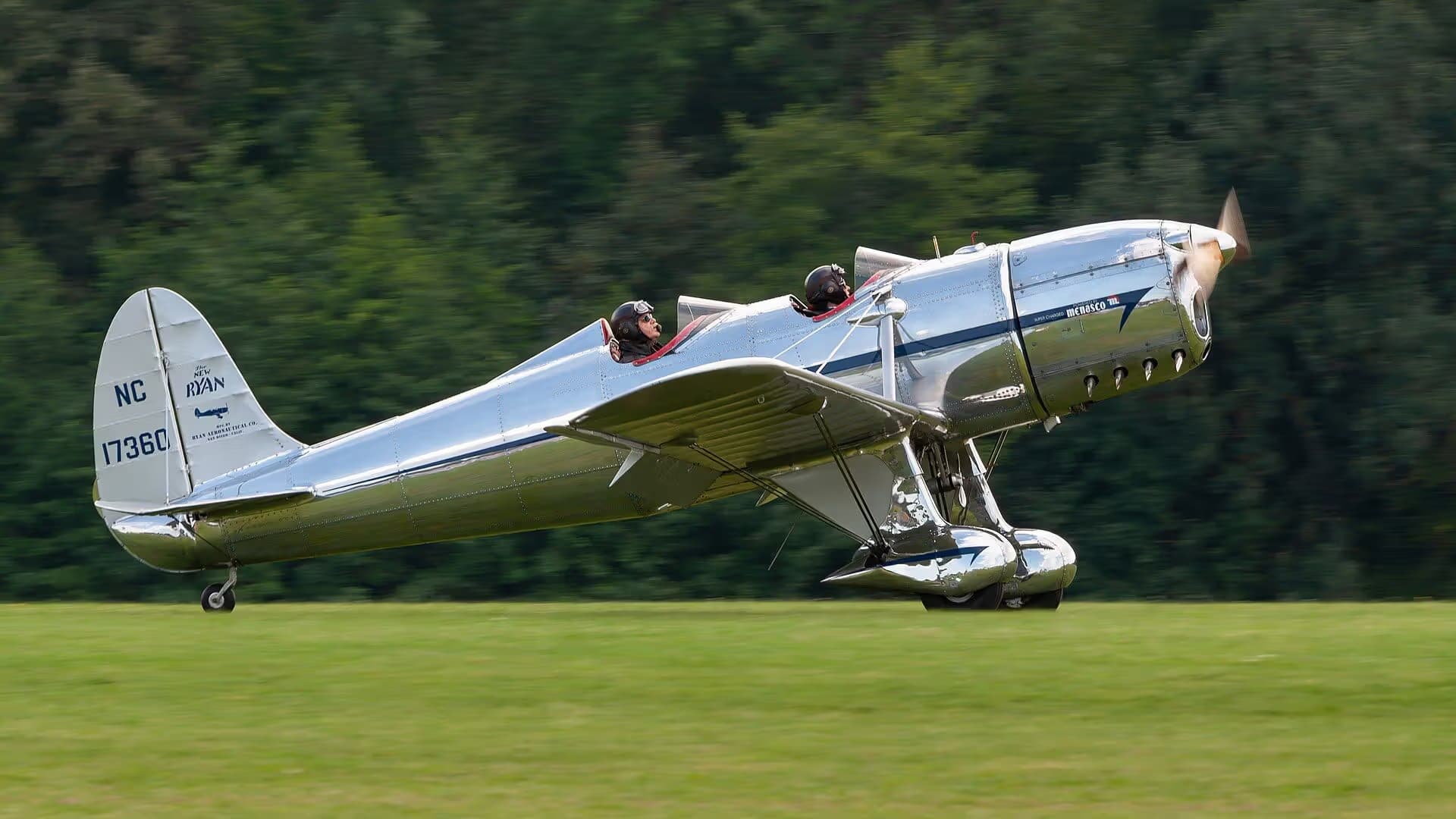 Unidentified — Single-engine aircraft