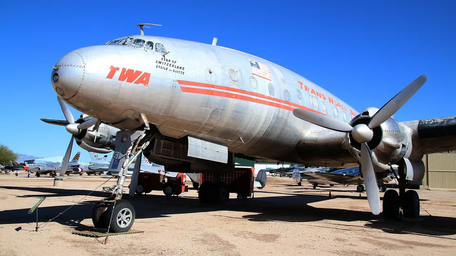 N90831 — Lockheed