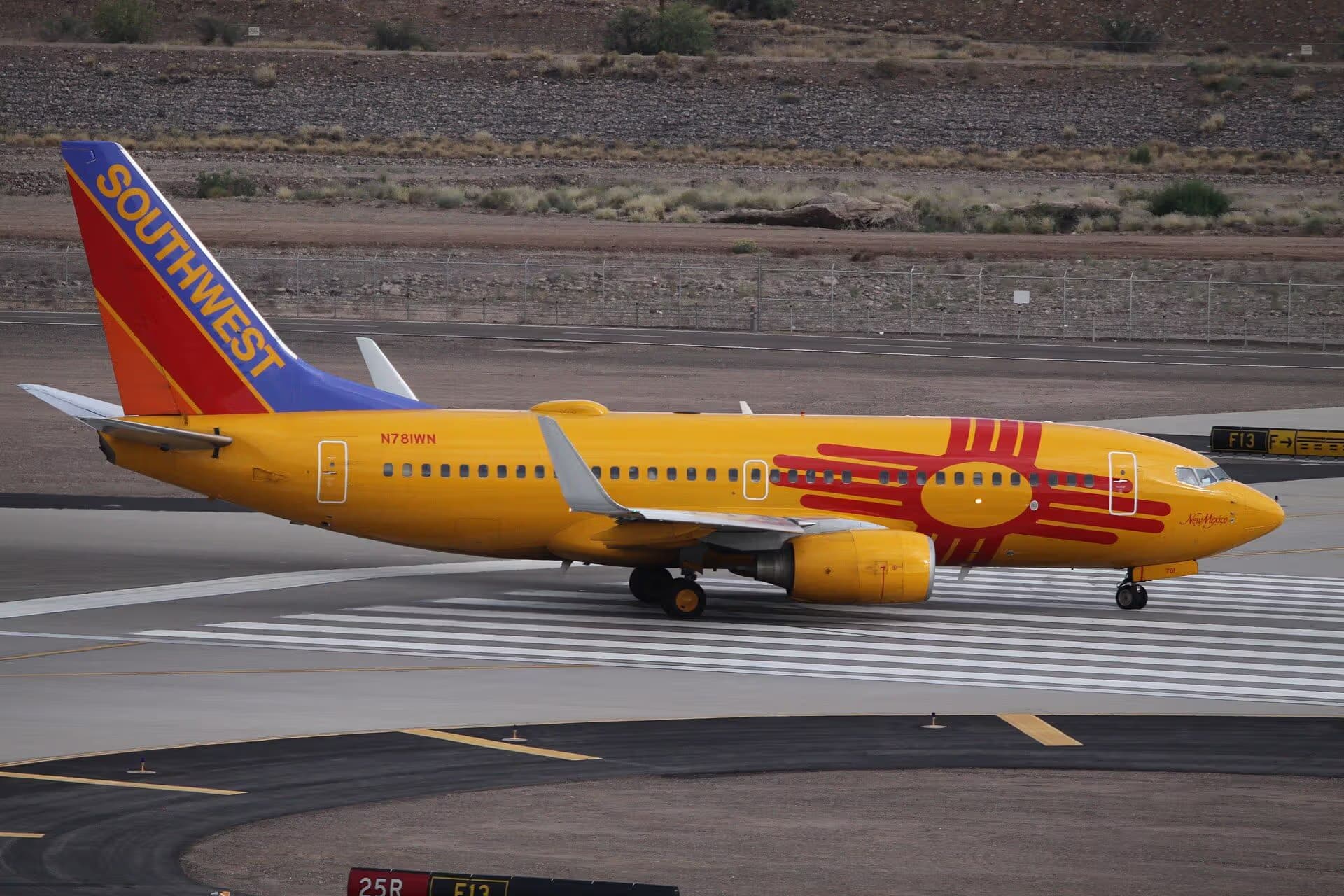 N781WN — Boeing