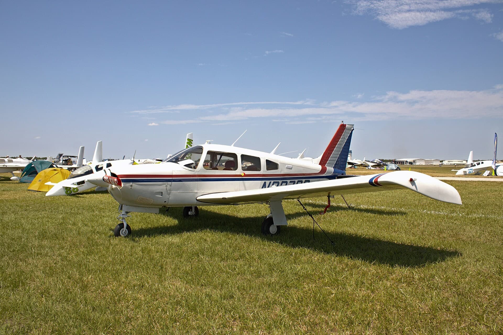 N33733 — Single-engine aircraft