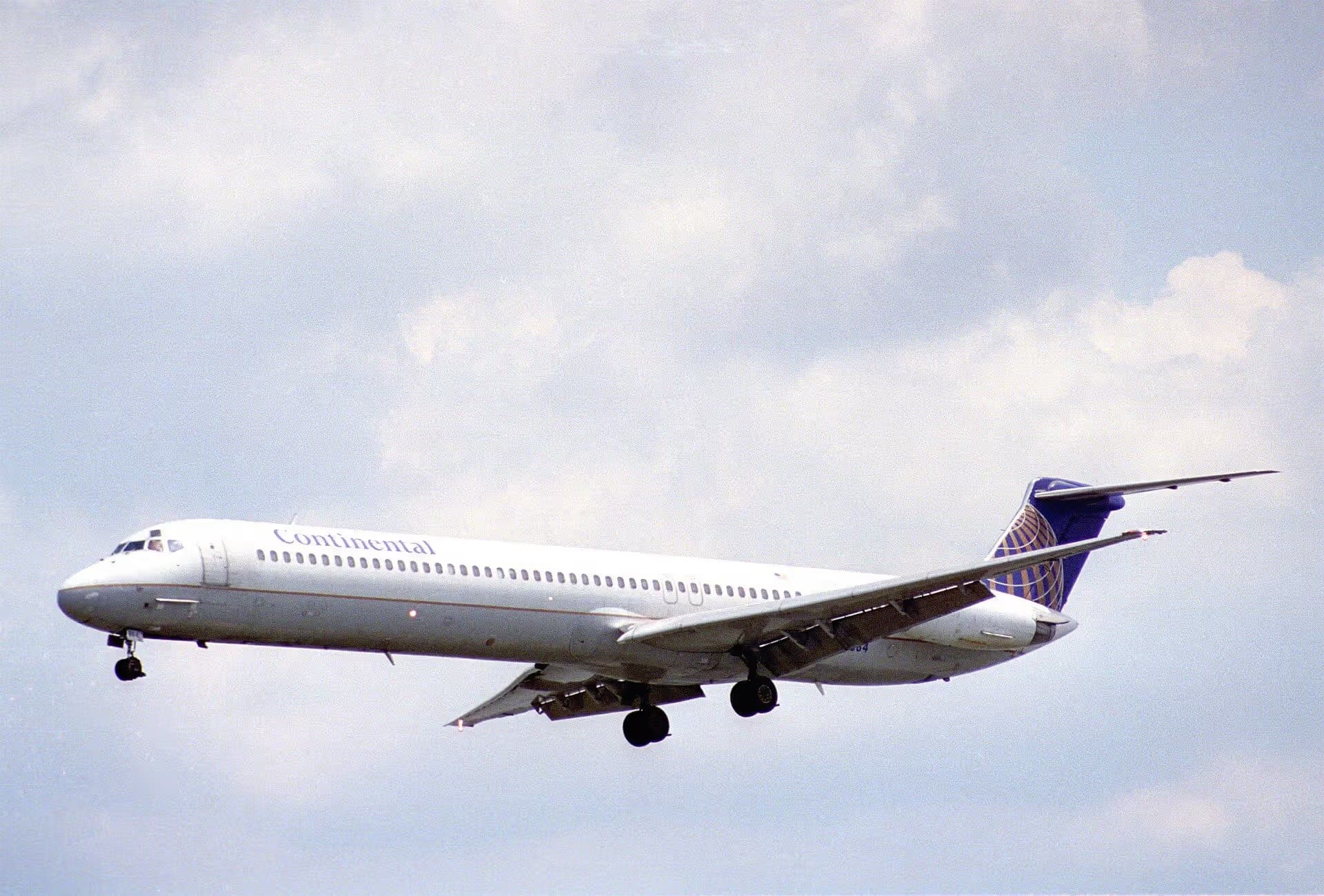 N16884 — Douglas