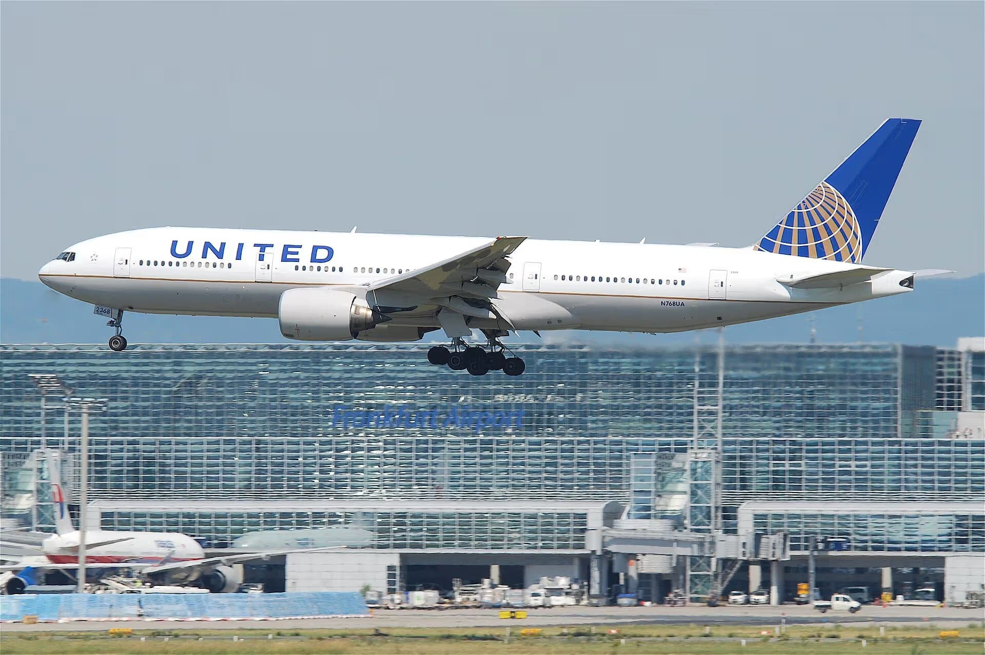 N768UA — Boeing