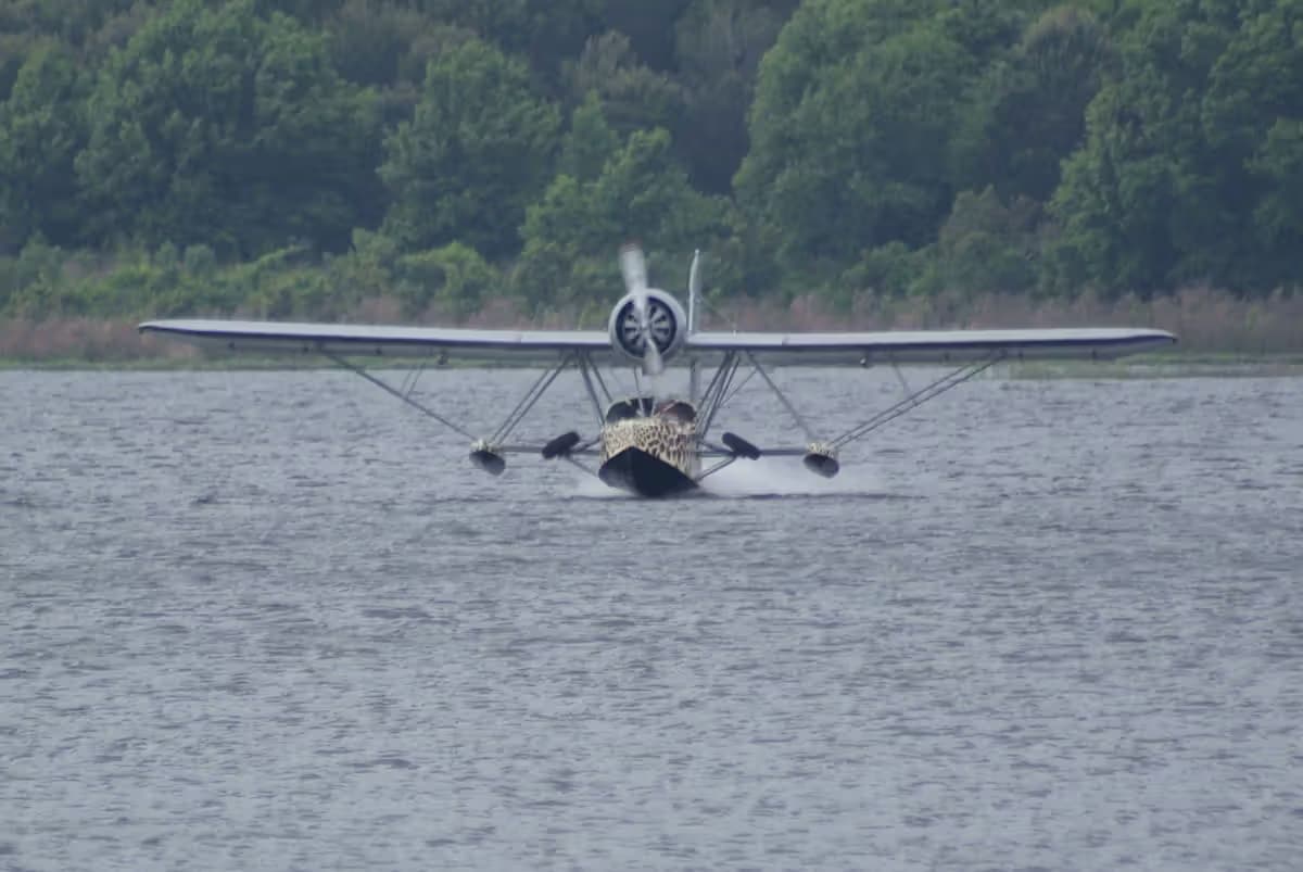 Unidentified — Floatplane