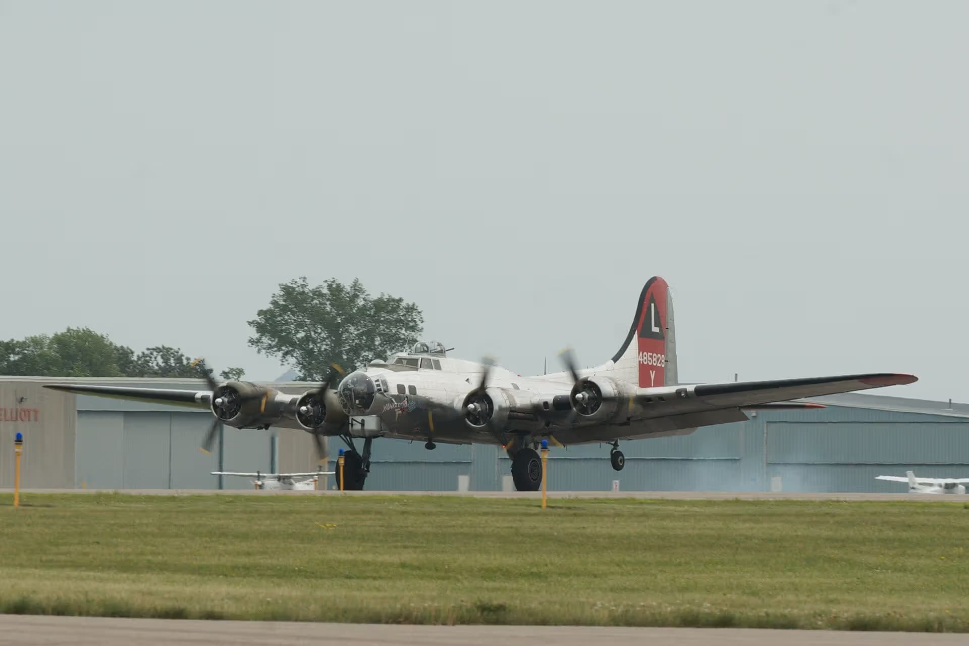 Unidentified — Aircraft
