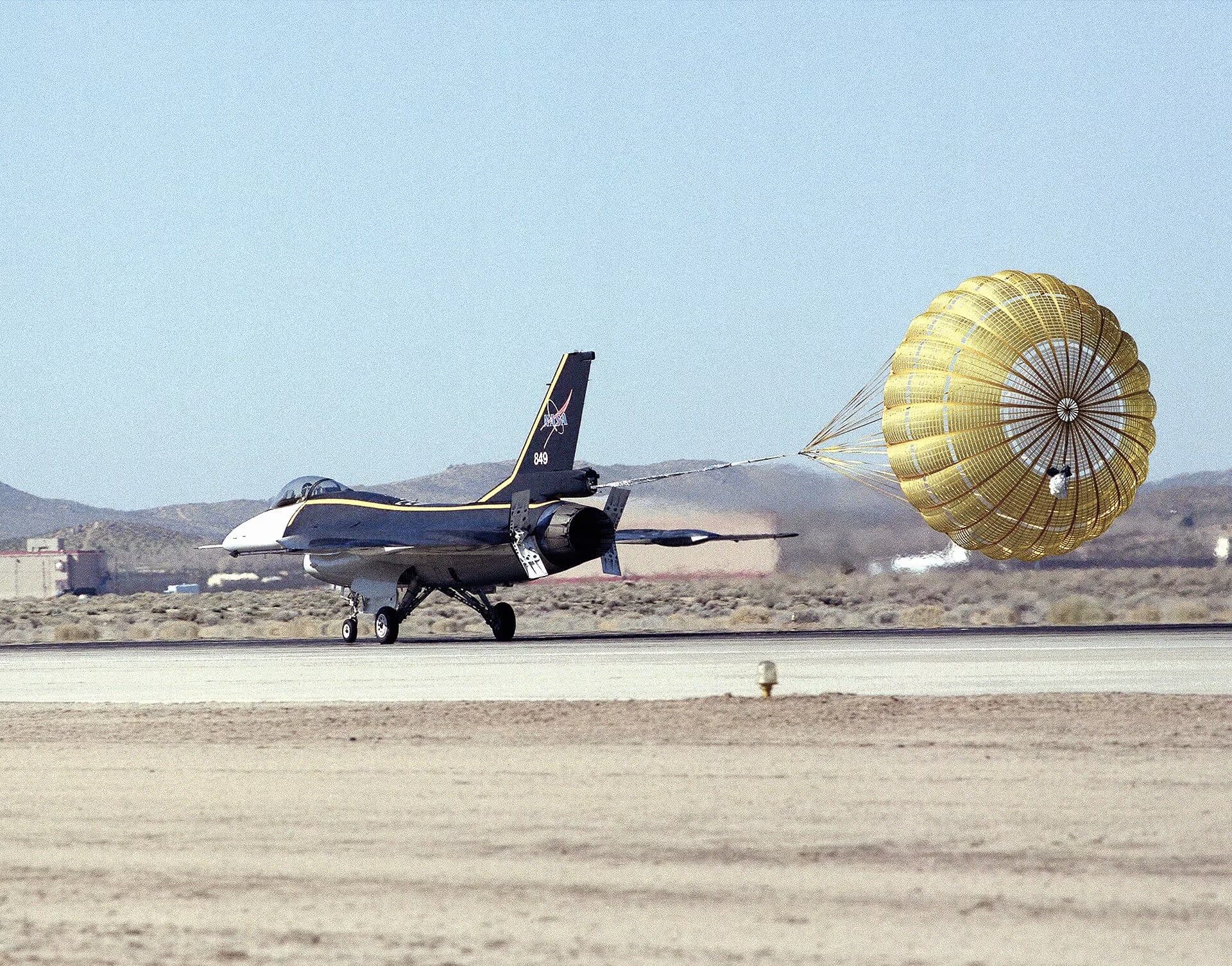 Unidentified — Single-engine aircraft at Edwards Air Force Base