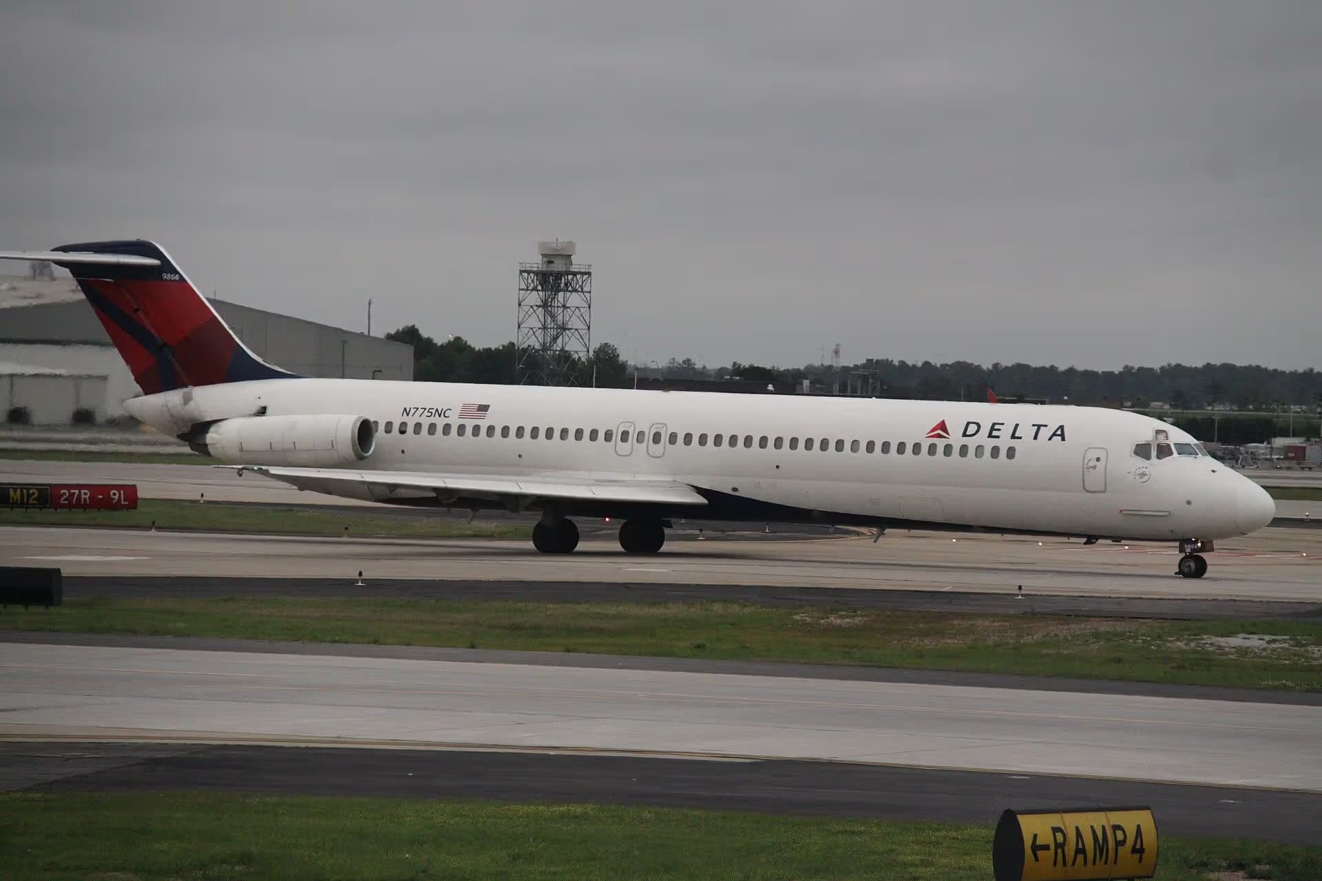 N775NC — Douglas