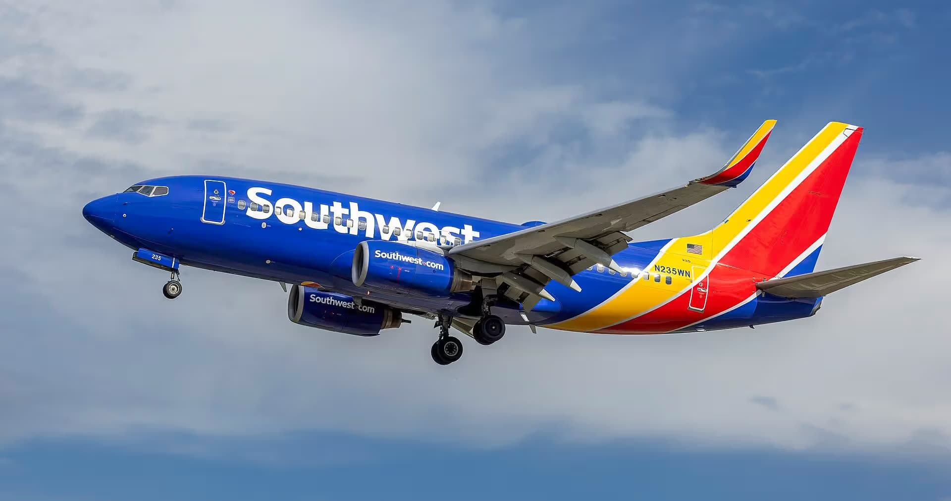 N235WN — Boeing