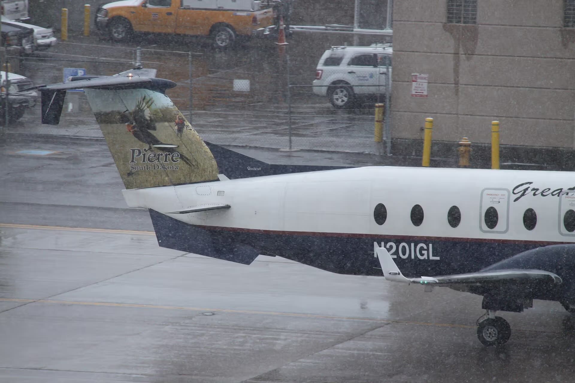N201GL — Beechcraft
