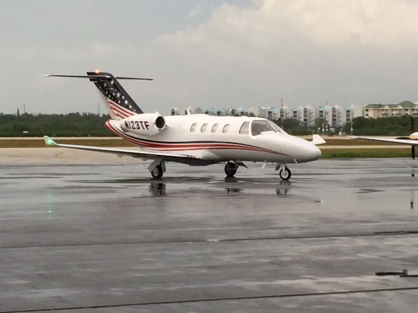 N123TF — Business jet