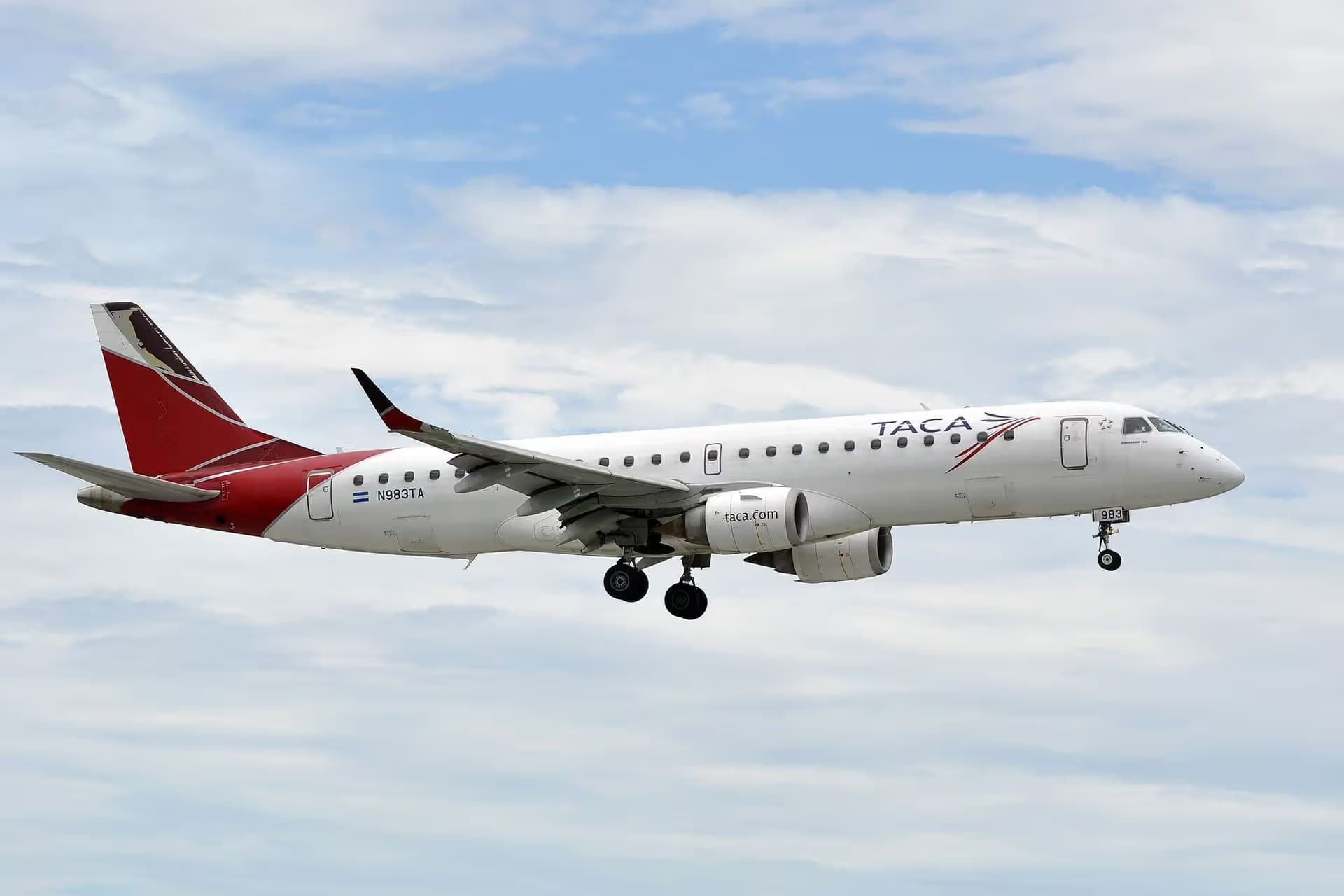 N983TA — Twin-engine aircraft