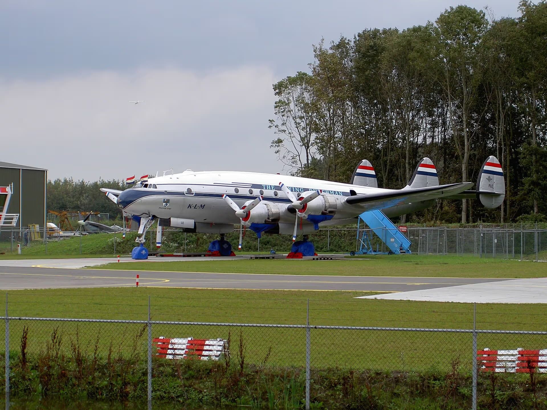N749NL — Lockheed