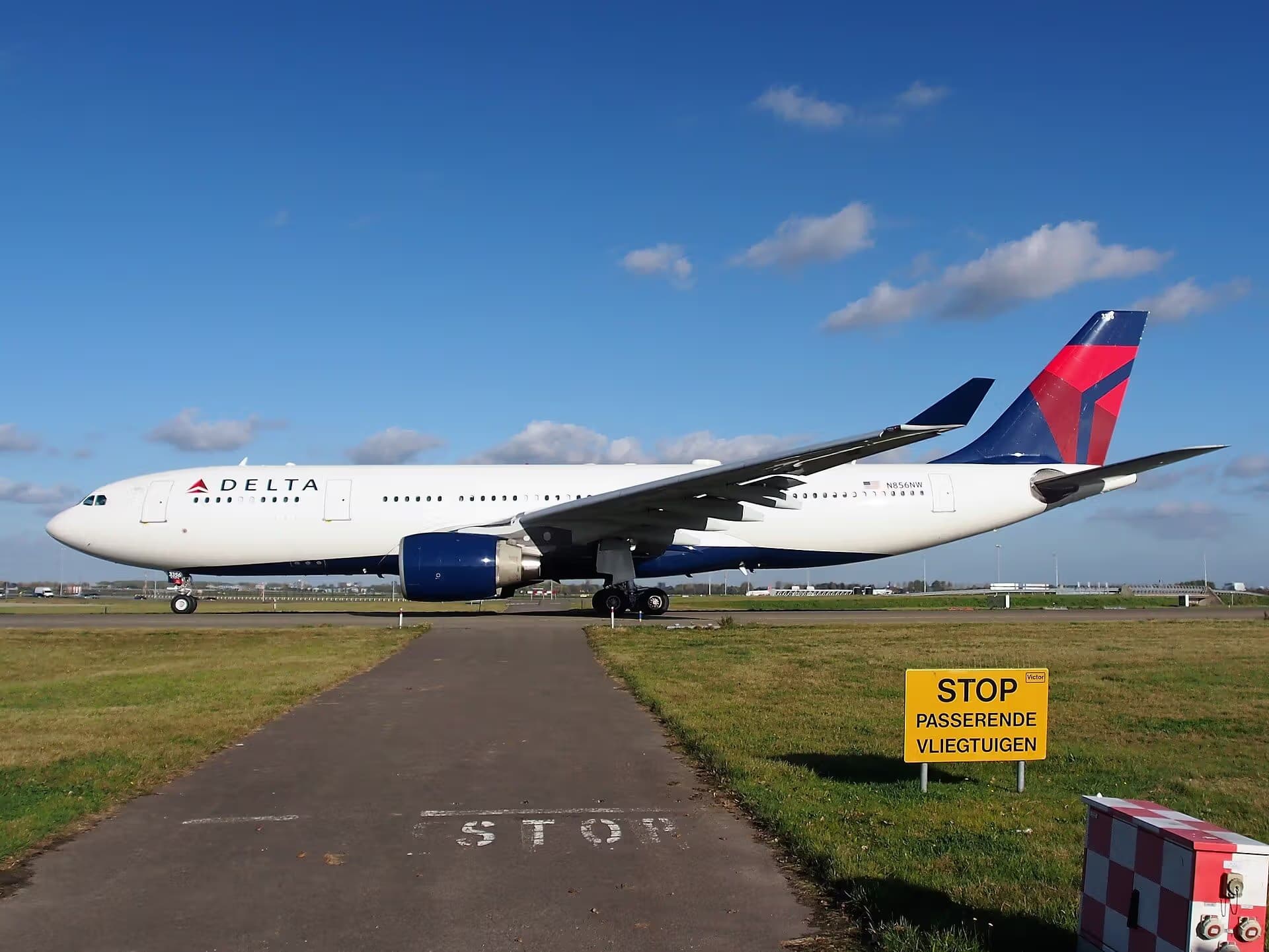 N856NW — Airbus