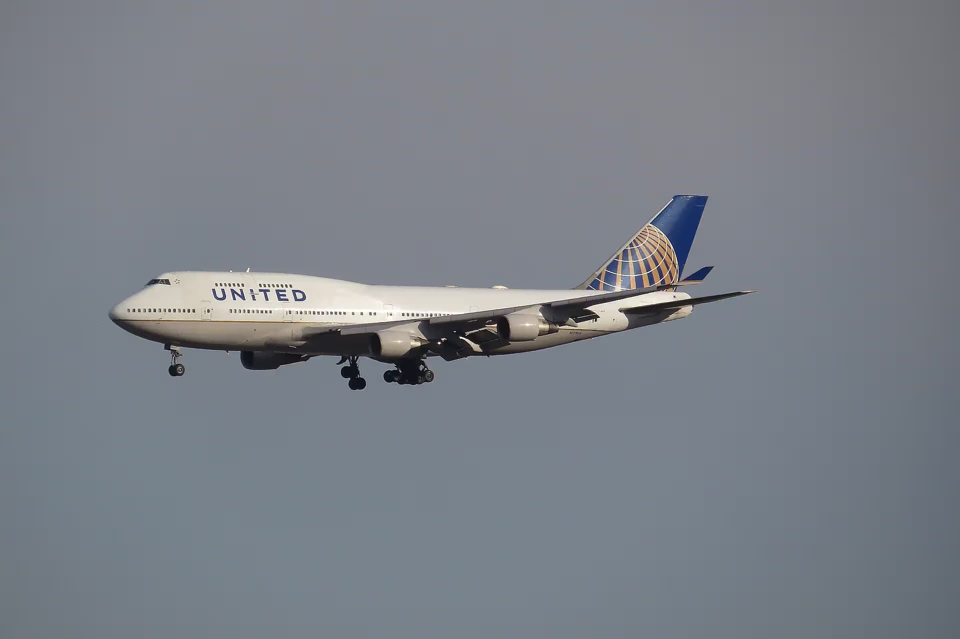 N179UA — Boeing