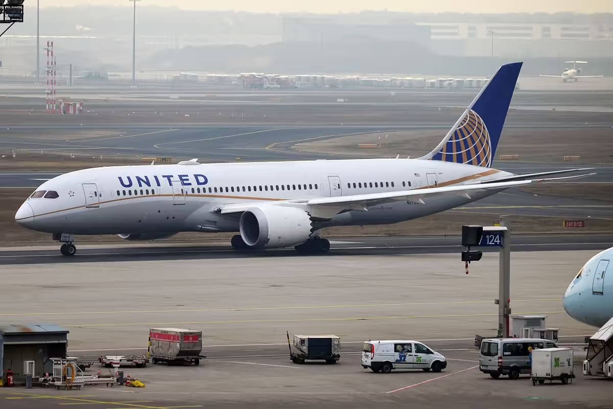 N27901 — Boeing