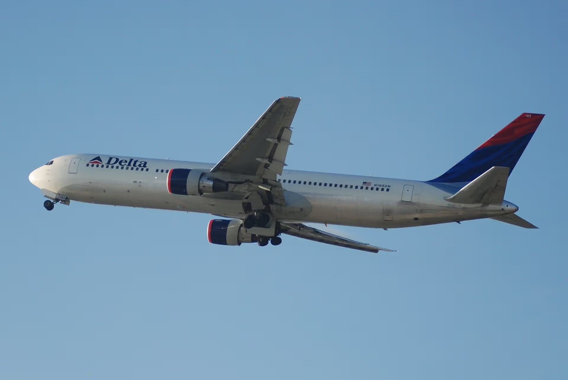 N195DN — Boeing