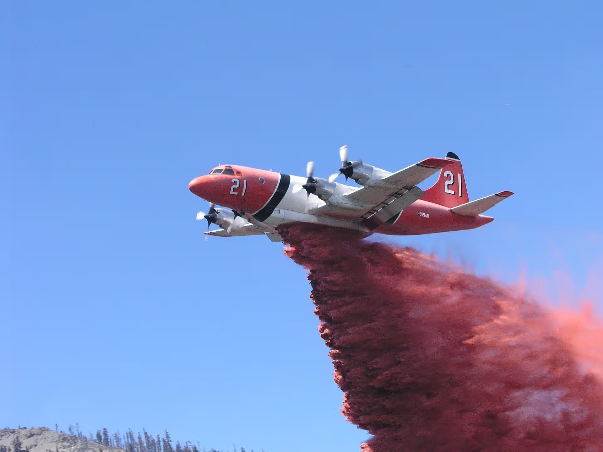 N921AU — Twin-engine aircraft
