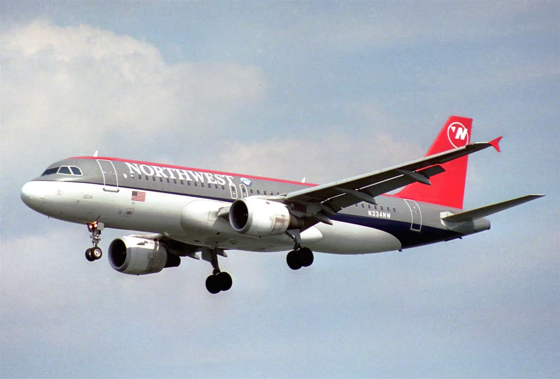 N334NW — Airbus