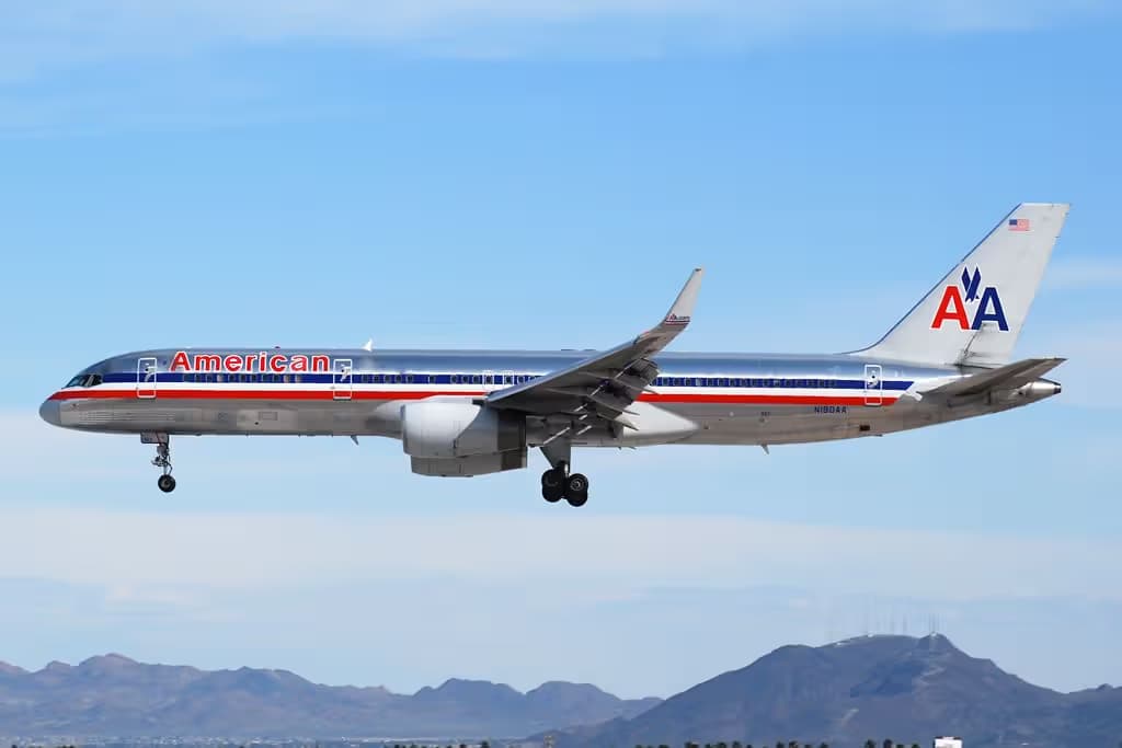 N190AA — Boeing