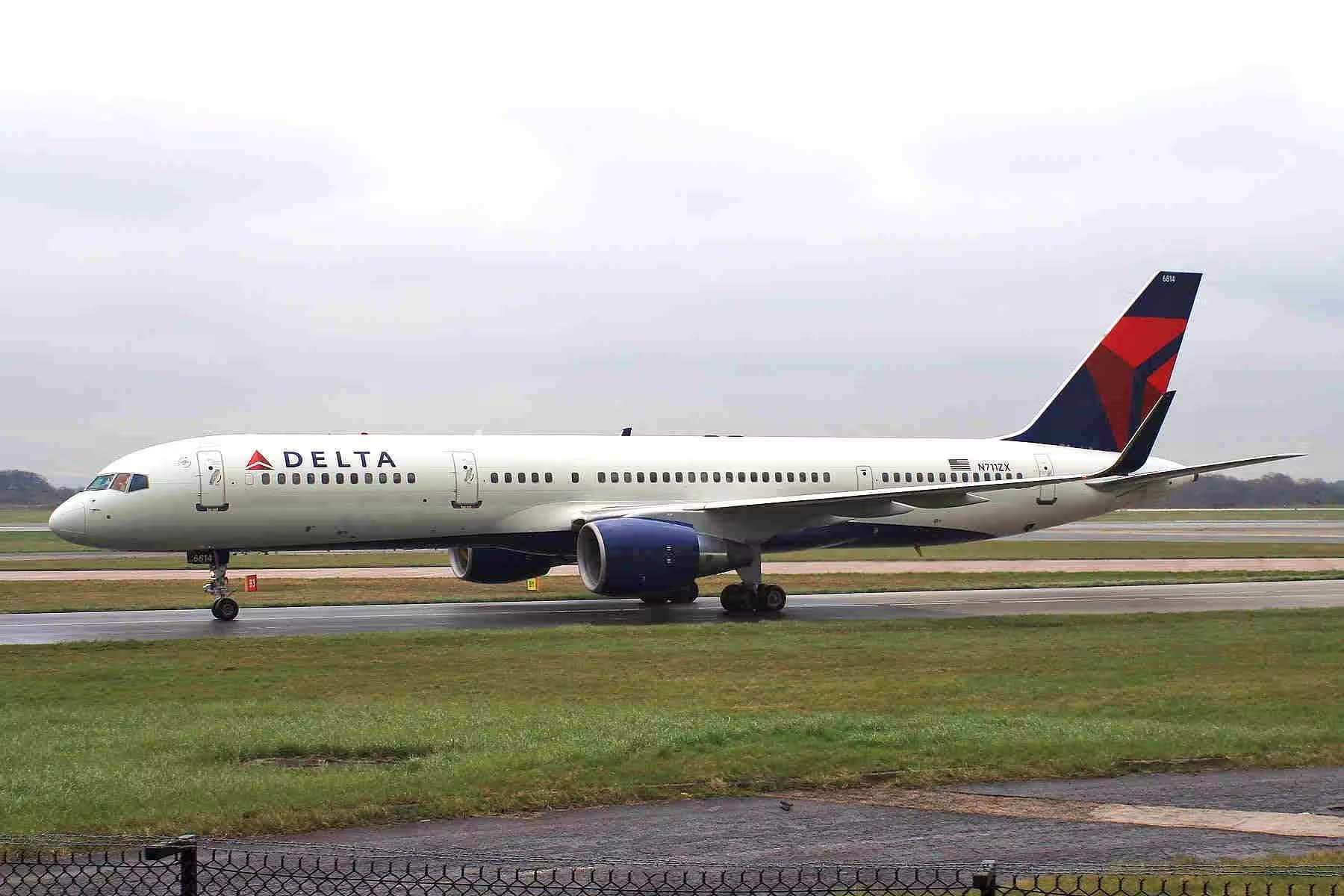 N711ZX — Boeing