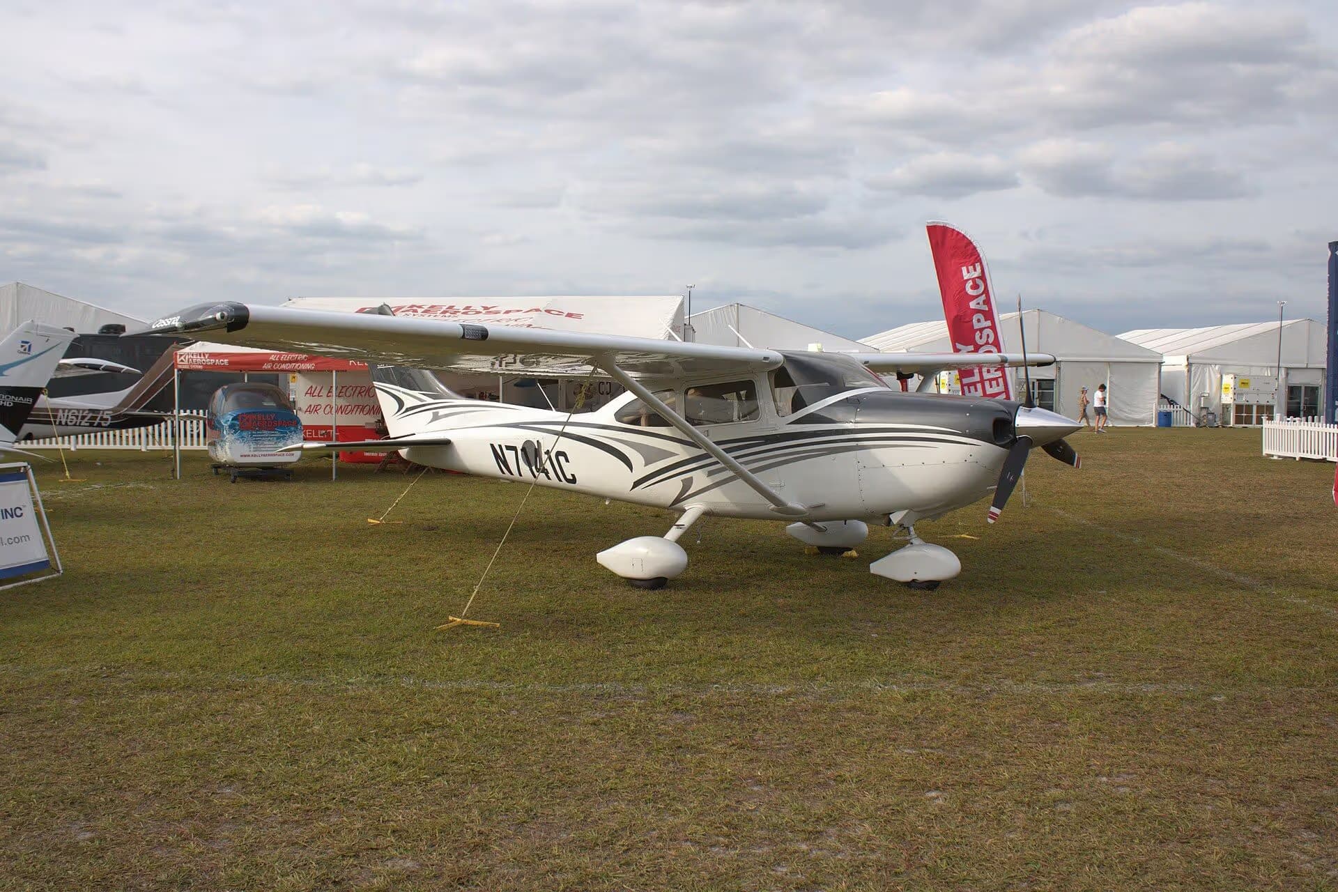 N7141C — Single-engine aircraft